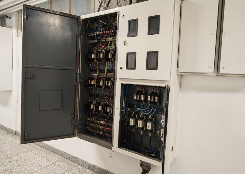 Požar na Veterinarskom fakultetu: Zapalile se elektroinstalacije u podrumu