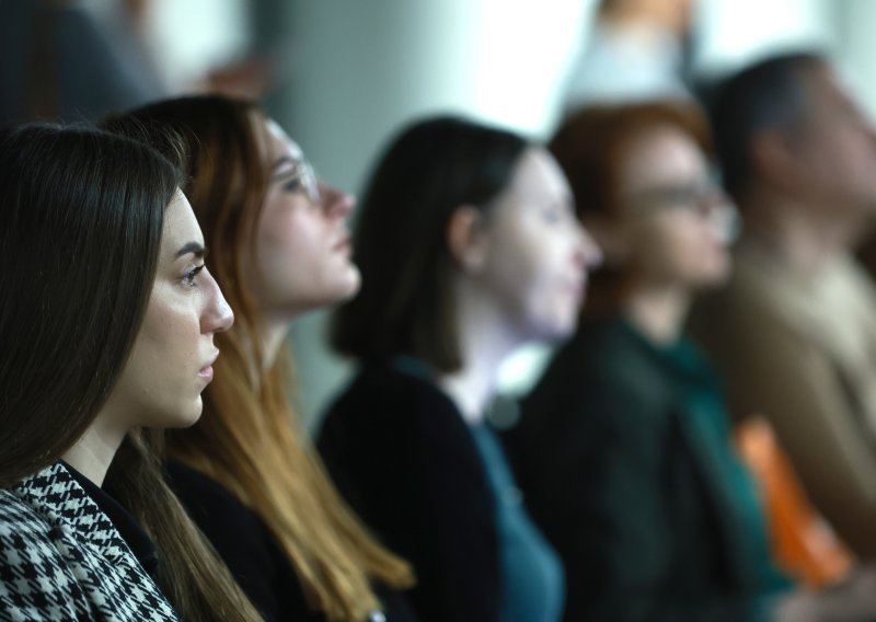 Udruga B.a.B.e: 'Žene su i dalje dominantne u obavljanju kućanskih poslova'