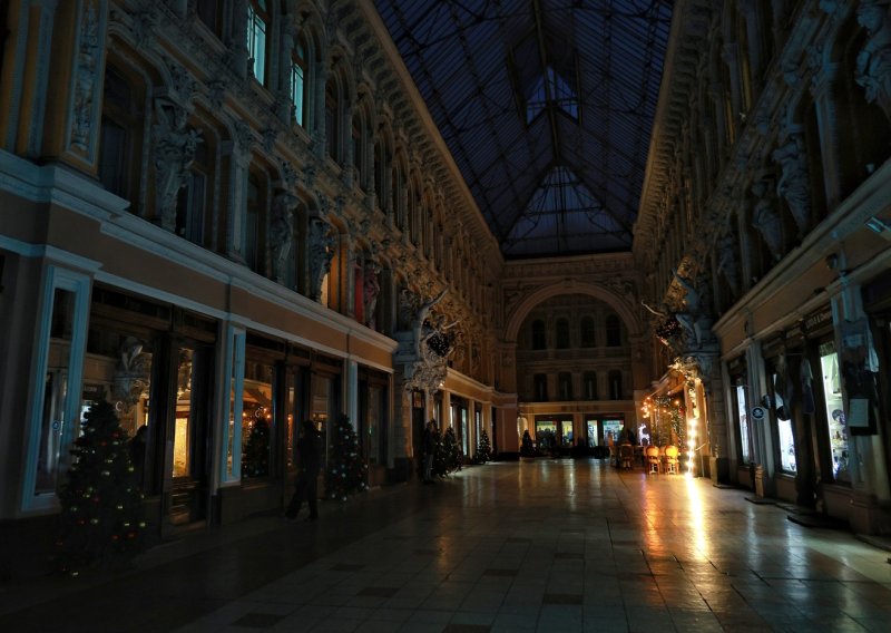 Rusija nastavila napade na Odesu, građani bijesni zbog nestanka struje