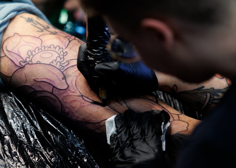 Uzrokuju li tetovaže rak kože? Postoji poveznica, ali...