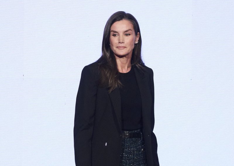 Kraljica Letizia ima idealnu zamjenu za štikle, no ovaj put pažnju su ukrale hlače