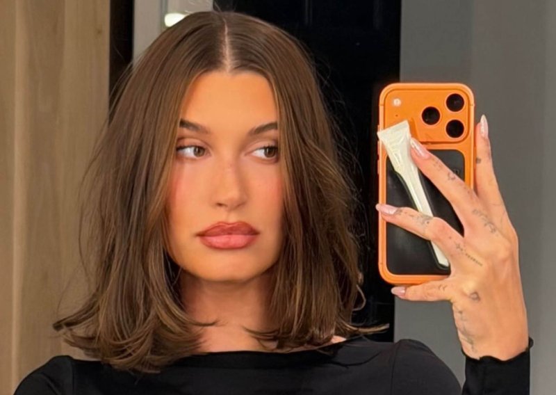 Univerzalno laskava: Nova frizura Hailey Bieber idealna je za svaku dob
