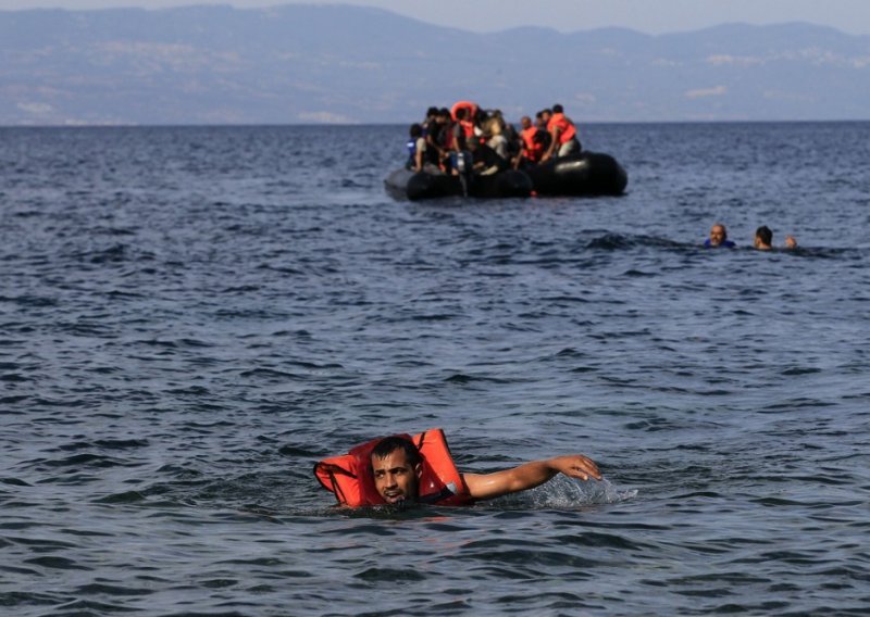 U Grčkoj spasili preko 500 migranata iz jedne ribarice