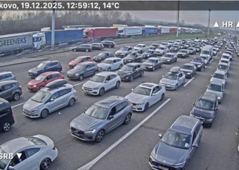 Ogromne gužve na cestama: Na A3 zbog nesreće kolona 11 km, na Bajakovu oko 8