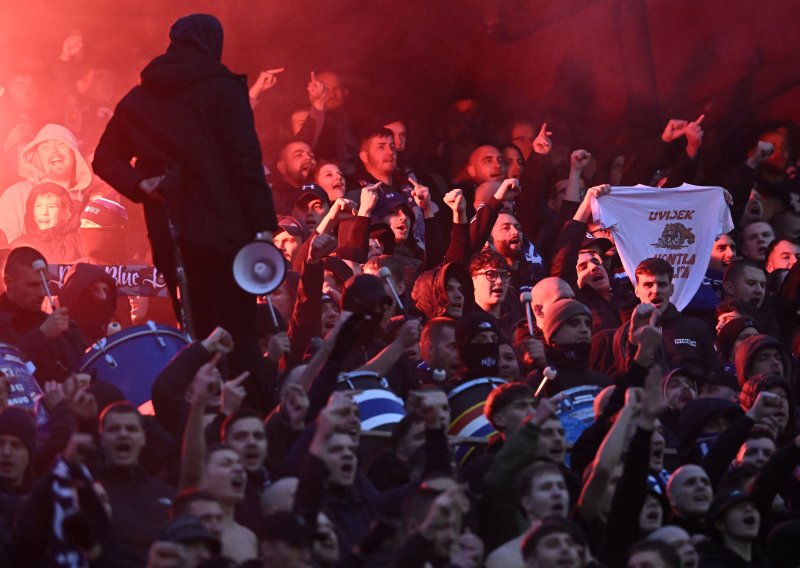 Bad Blue Boysi poslali poruku dan prije utakmice Dinama s Lokomotivom