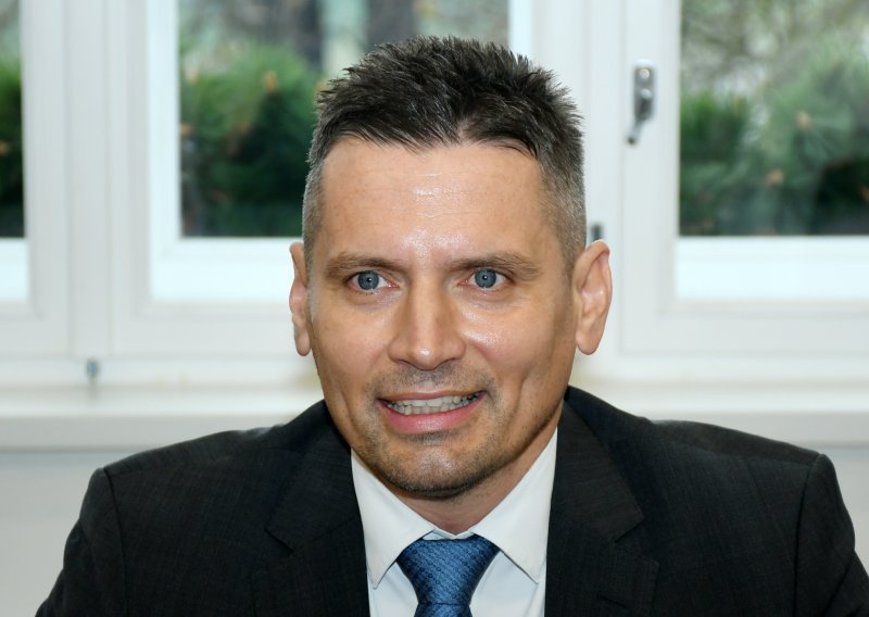 Voda u Sisku poskupljuje za 40 posto, oporba napustila sjednicu Gradskog vijeća