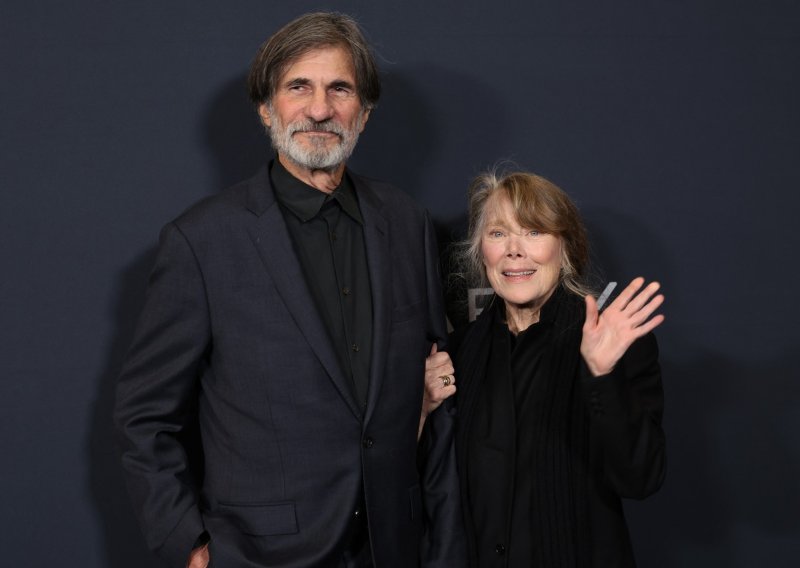 Zvijezda 70-ih rijetko se pojavljuje u javnosti, a iznimku je napravila zbog ovog čovjeka