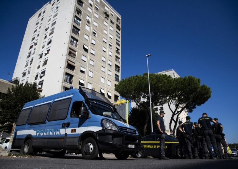 VIDEO U velikoj akciji talijanske policije 'palo' više od tone droge, uhićeno 384 osoba