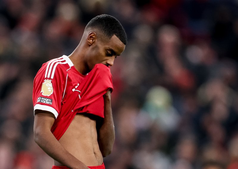 Kakav peh; Liverpoolov as gadno se ozlijedio dok je zabijao gol