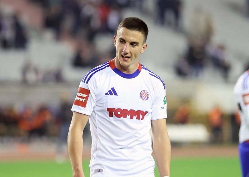 Vukovar ostao s igračem manje na Poljudu: Pogledajte gol Hajduka i spornu situaciju