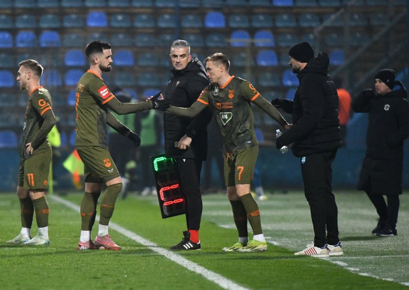 Novi šok za Osijek! Legenda kluba usred sezone prekida karijeru