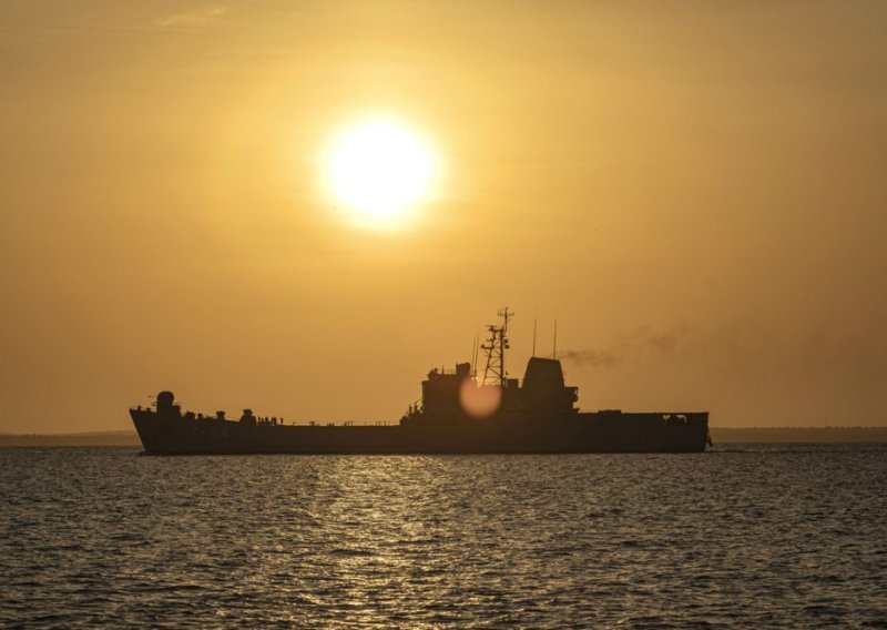 Cijene nafte pale drugi tjedan zaredom: Trump naredio potpunu blokadu Venezuele