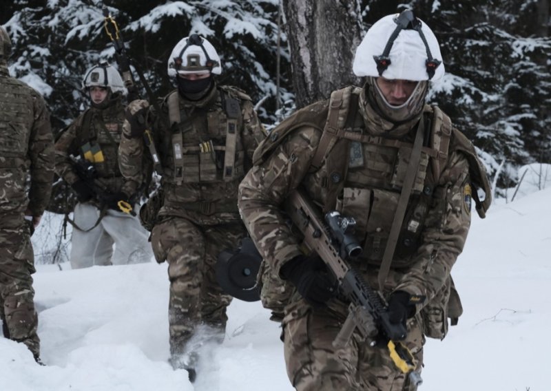 Estonija potpisala veliku nabavu s Južnom Korejom, kupuju šest raketnih bacača