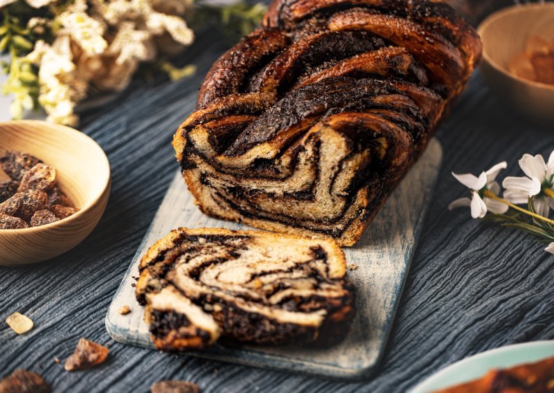 Kolač koji oduševljava izgledom i okusom: Ova kombinacija čokolade i naranče je spektakularna