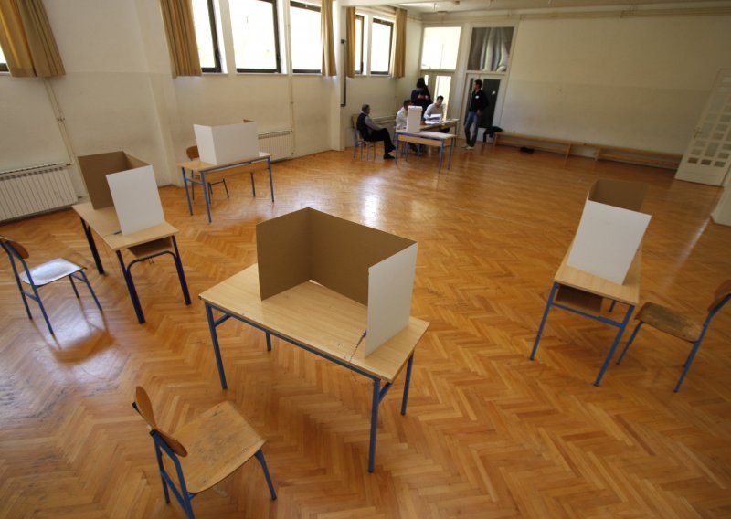 Polling stations close in Croatia for first election of its MEPs