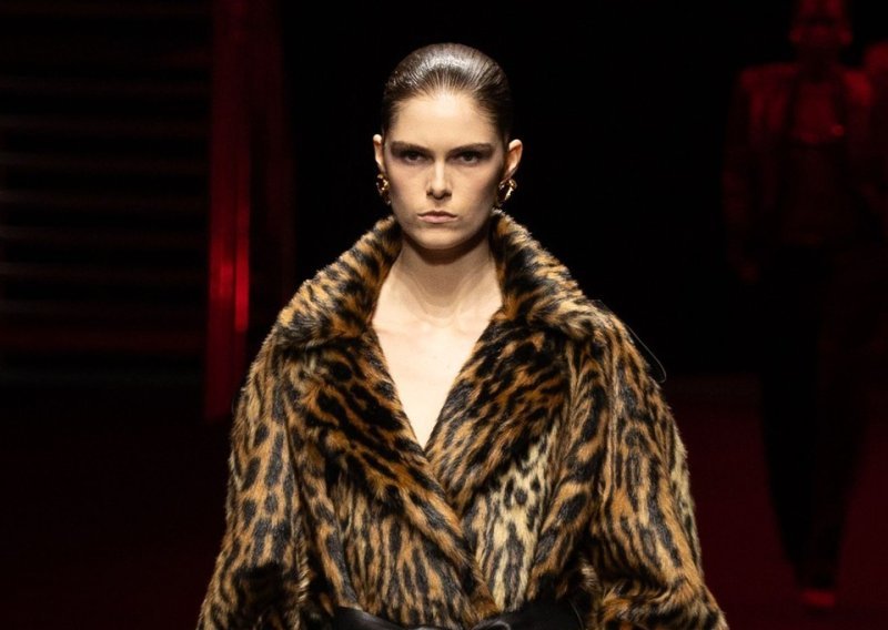 Jedni ga preziru, drugi obožavaju: Na modnu scenu vraća se kaput oko kojeg se uvijek lome koplja