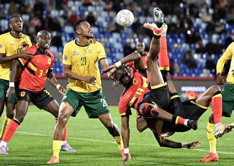 Južna Afrika kasnim golom stigla do pobjede protiv Angole