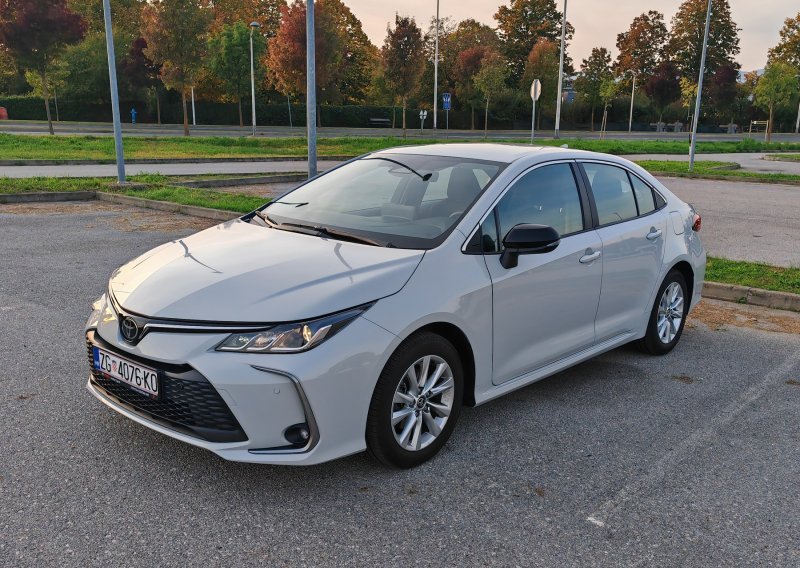 Vozili smo Toyotu Corollu Sedan 1.5 VVT-IW sa 125 KS: Dojmljiva obiteljska limuzina C-segmenta