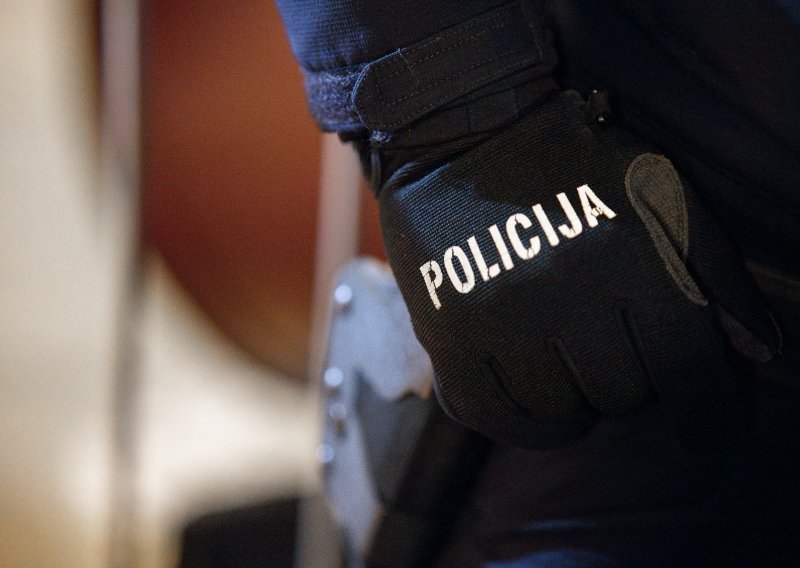 Dvojica ilegalno odložila 50 tona otpada - pala kaznena prijava