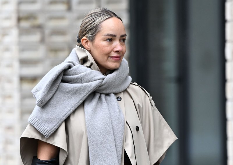 Kad džemper zamijeni šal: Ovaj stilski trik zaludio je modne ovisnice