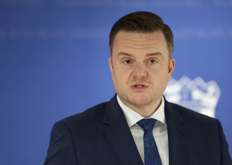 Primorac oštro: 'Paniku oko fiskalizacije siju oni koji se nisu snašli'