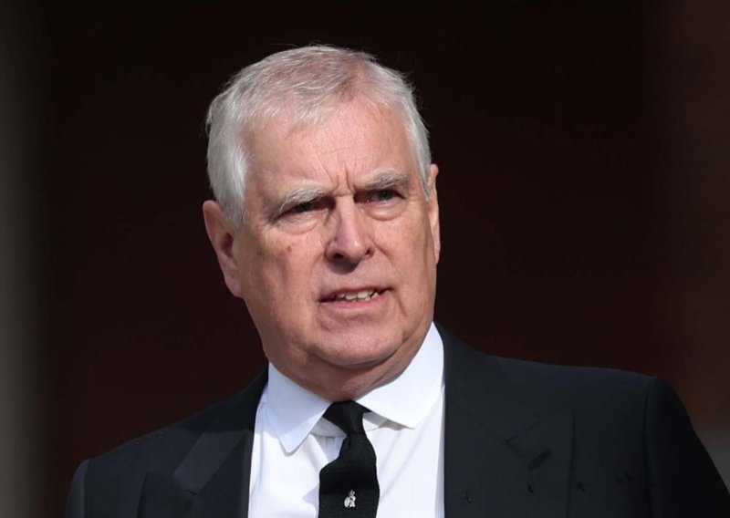 Novi udarac za princa Andrewa: Oduzeta dozvola za oružje i prisilno iseljenje