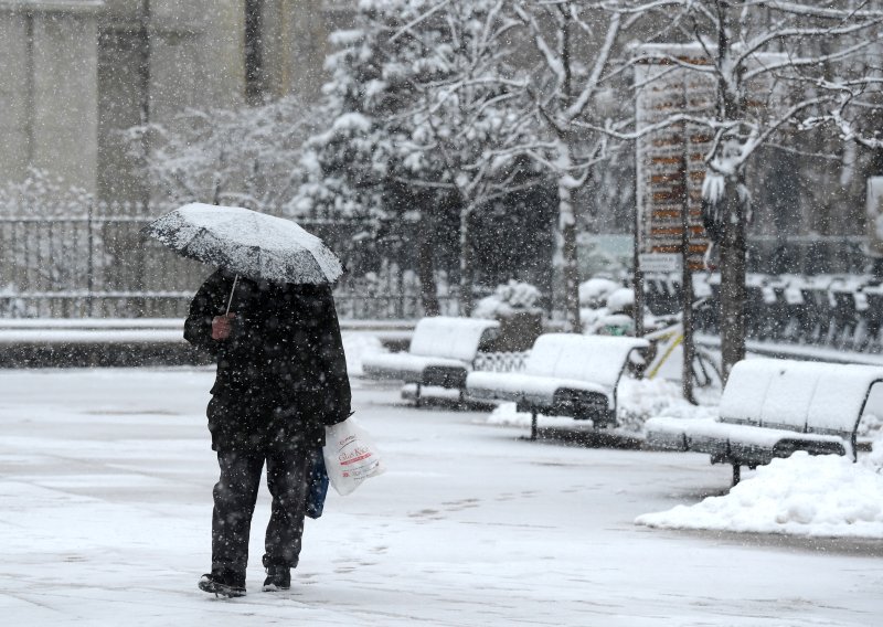 Loše vrijeme prijeti pokvariti 'doček Božića' u Zagrebu: DHMZ najavljuje kišu i snijeg