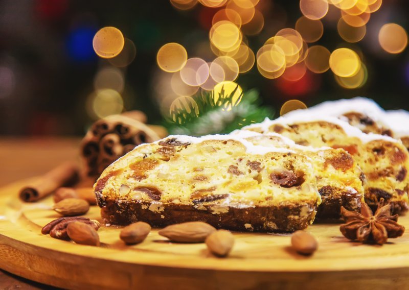 Bakin božićni kolač koji nikada ne razočara: Tako sočan i pun okusa, a gotov u tren oka