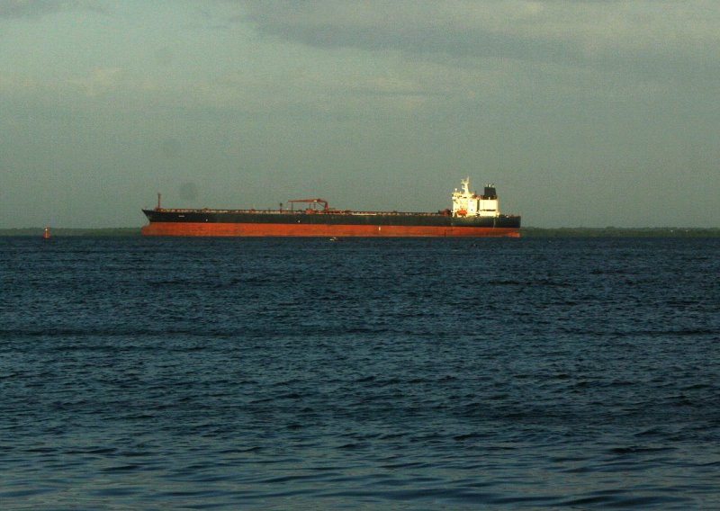 Venezuelanski tanker zasad 'pobijedio' Amerikance: Obalna straža čeka dodatne snage