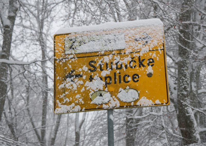 Snijeg pada mjestimice u Lici, Gorskom kotaru i sjeverozapadnoj Hrvatskoj