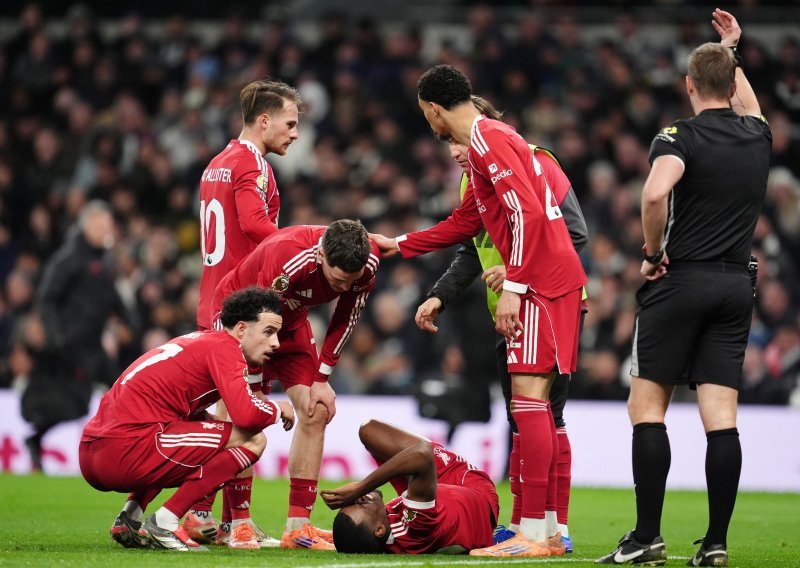 Pakao za najskupljeg igrača u povijesti Premier lige: 'Uništen sam!'