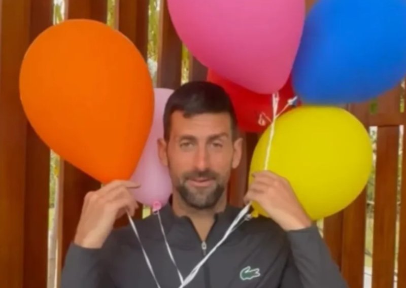 Evo kako je Đoković danas čestitao Božić