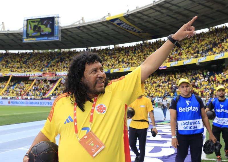 Legendarni Higuita ponovio potez kojim je oduševio svijet prije - 30 godina!
