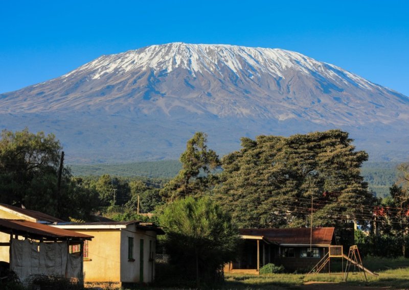 Dvoje Čeha među pet poginulih u padu helikoptera