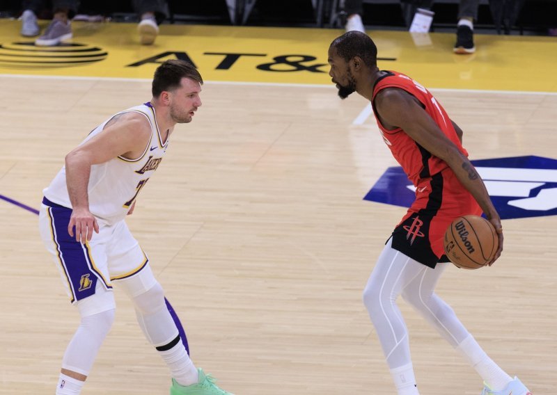 LeBron i Dončić pokleknuli kod fenomenalnog Duranta; pogledajte sjajnu partiju