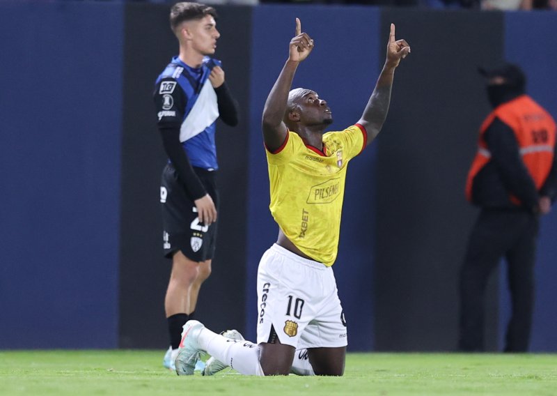 Legendarni Ekvadorac oprostio se od nogometa nakon što mu je suigrač ubijen