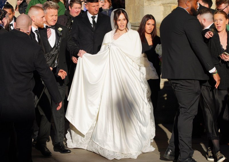 Ove cipele zasjenile su čak i prekrasnu vjenčanicu: Evo u čemu se udala kći Gordona Ramsayja