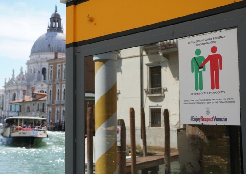 Strože kontrole, naplata atrakcija, trepćuće svjetlo na cestama... Što čeka putnike u 2026.?