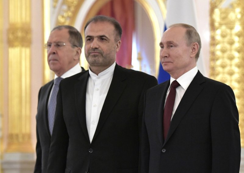 Produbili veze: Iz Rusije lansirana tri iranska satelita