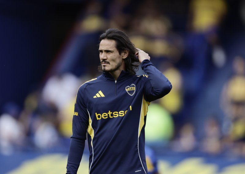 Edinson Cavani otišao u igračku mirovinu: 'Hvala ti nogomete'