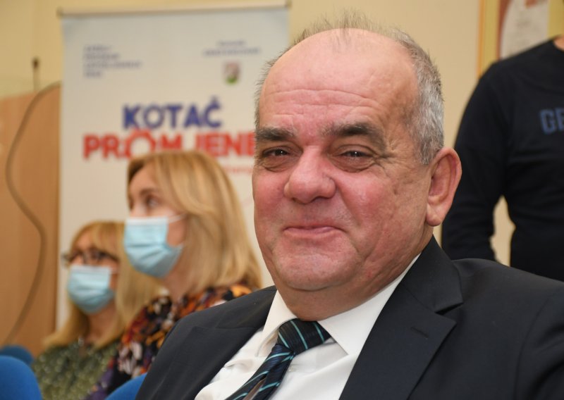 Pala ostavka u bjelovarskoj vlasti: Šef gradskog vijeća vozio pijan i zabio se u stablo