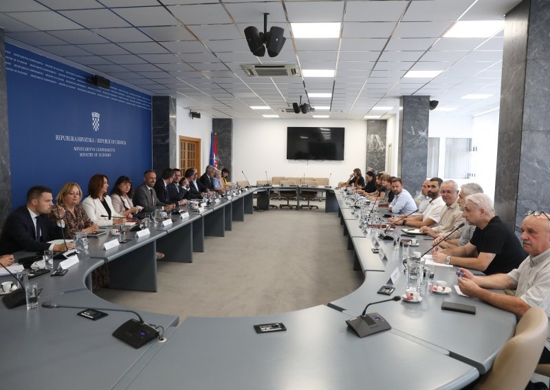 Sindikati i Vlada bez dogovora u ovoj godini: 'Ovo je opasan presedan, što je Piletiću?'