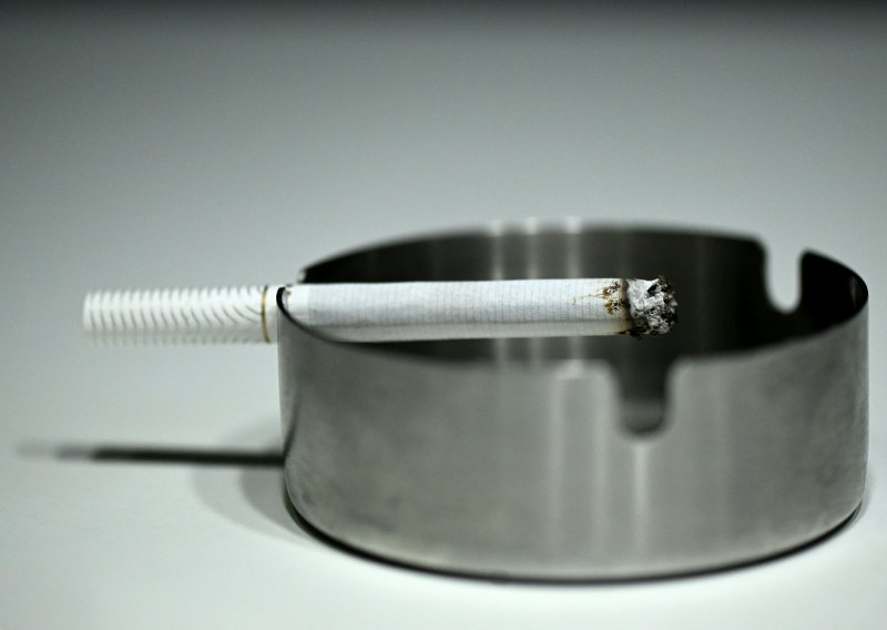 Od prvog dana nove godine poskupljuju cigarete: Vlada povećala trošarine