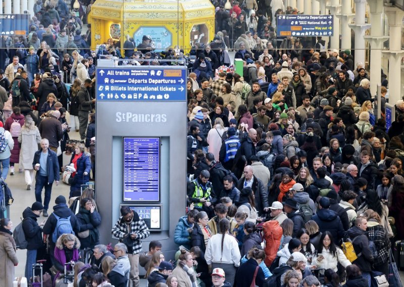 Kaos u prometu: Nestalo struje u tunelu ispod La Manchea