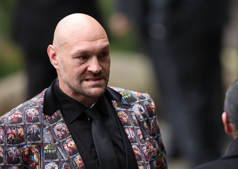 Tyson Fury objavio dirljivu poruku nakon Joshuine nesreće