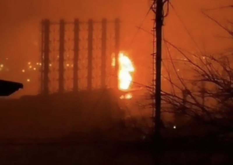 VIDEO Niz eksplozija u Rusiji: Ukrajinski dron pogodio rafineriju nafte i nekoliko zgrada