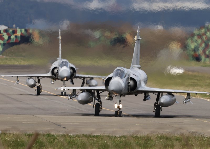 Kina: Vježbe su nužne! Tajvan: Provocirate nas!