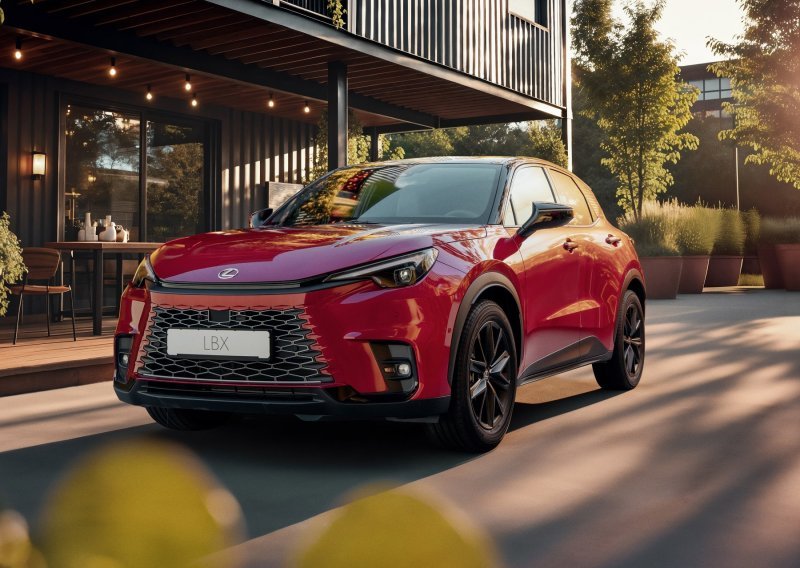 Evo što Lexus najavljuje za godinu koja dolazi: Stižu LBX Vibrant Edition, ažurirani UX i NX te novi ES