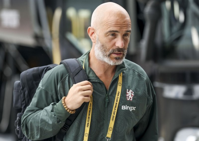 Trener Chelseaja pred otkazom, možda neće voditi ni derbi protiv Manchester Cityja