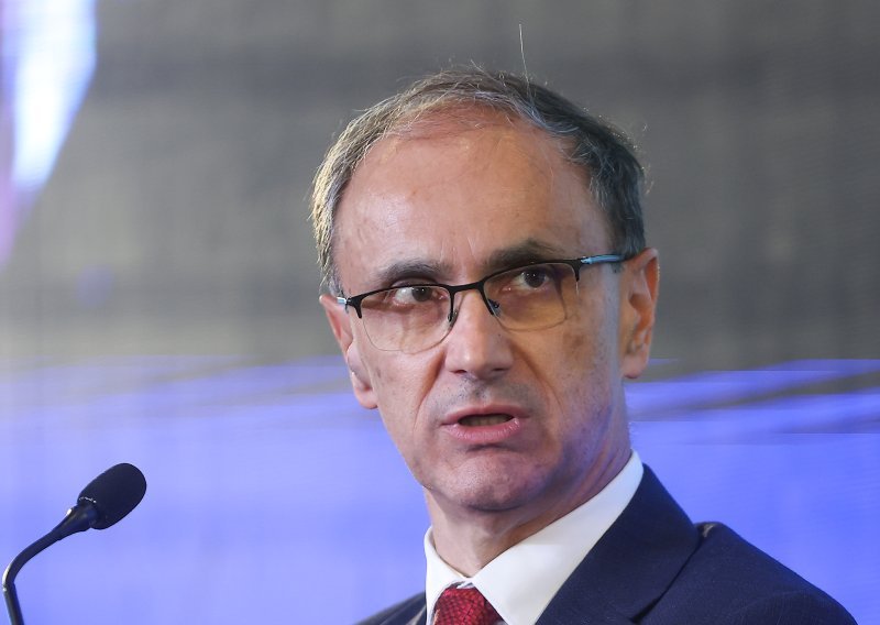 Ovako se u Srbiji postaje premijerom: Vučićev odabranik otkrio bizarne detalje